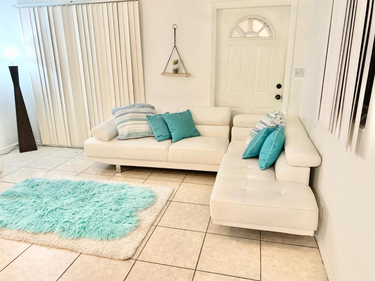 Airport Bunk House Free - Wifi - Parking - Coffee- Long Term Welcome Fort Lauderdale Buitenkant foto