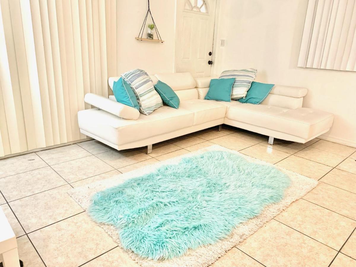 Airport Bunk House Free - Wifi - Parking - Coffee- Long Term Welcome Fort Lauderdale Buitenkant foto